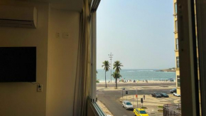 Ótimo apartamento com vista para praia S L 16 ap302